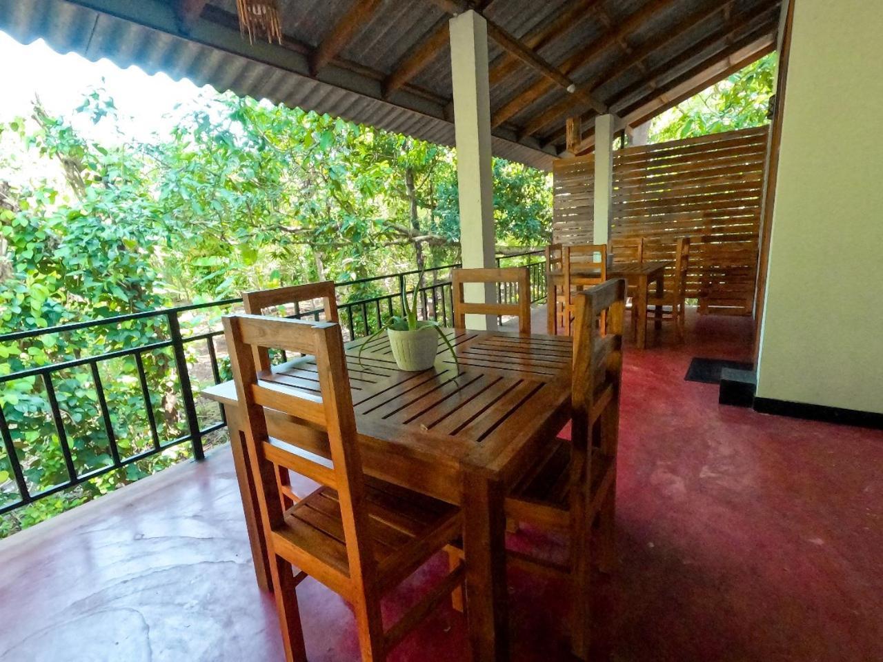 Wild Heaven Udawalawe Hotel Exterior photo
